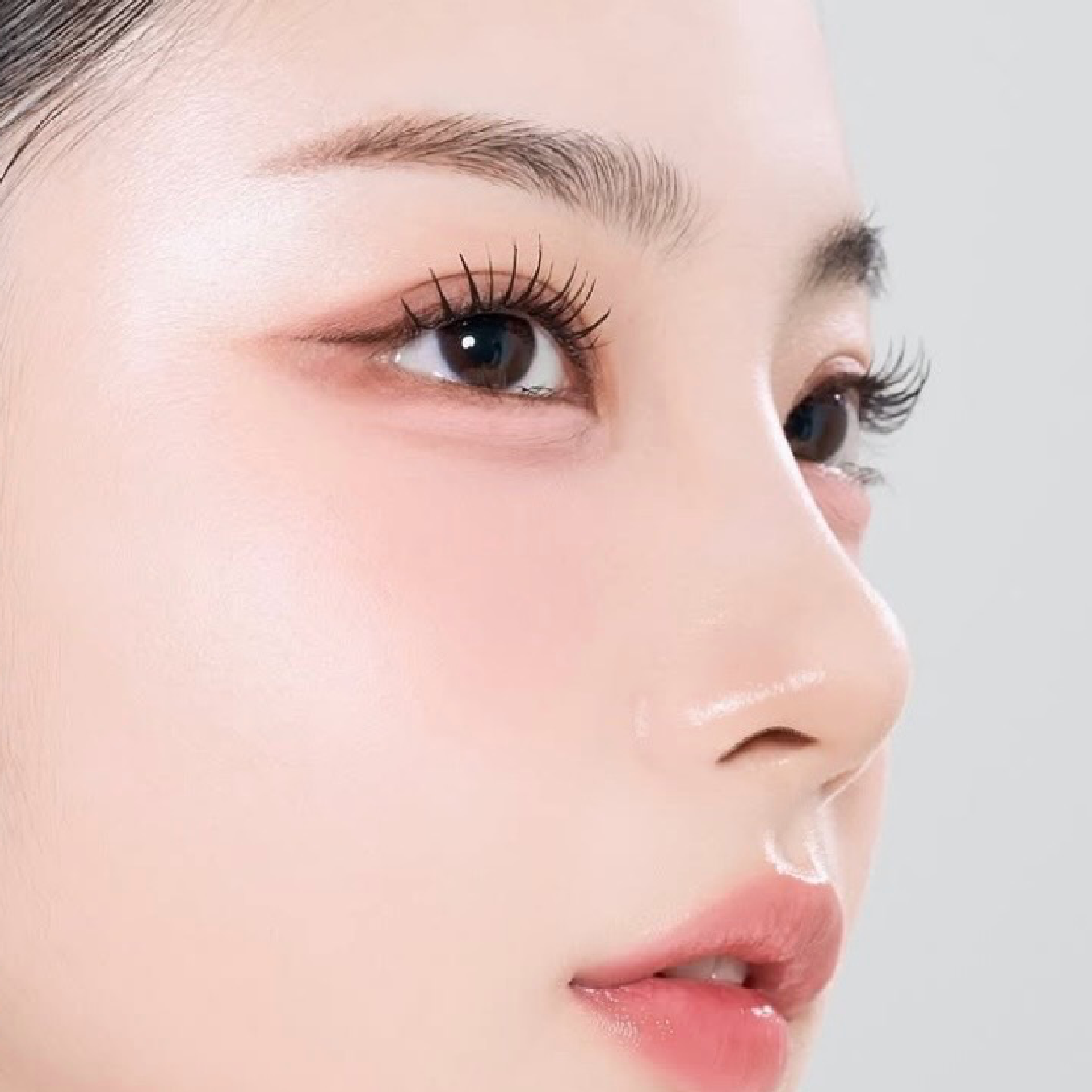 《接近戦も安心》WAX美眉スタイリング+鼻の毛穴ケアWAX　¥5280