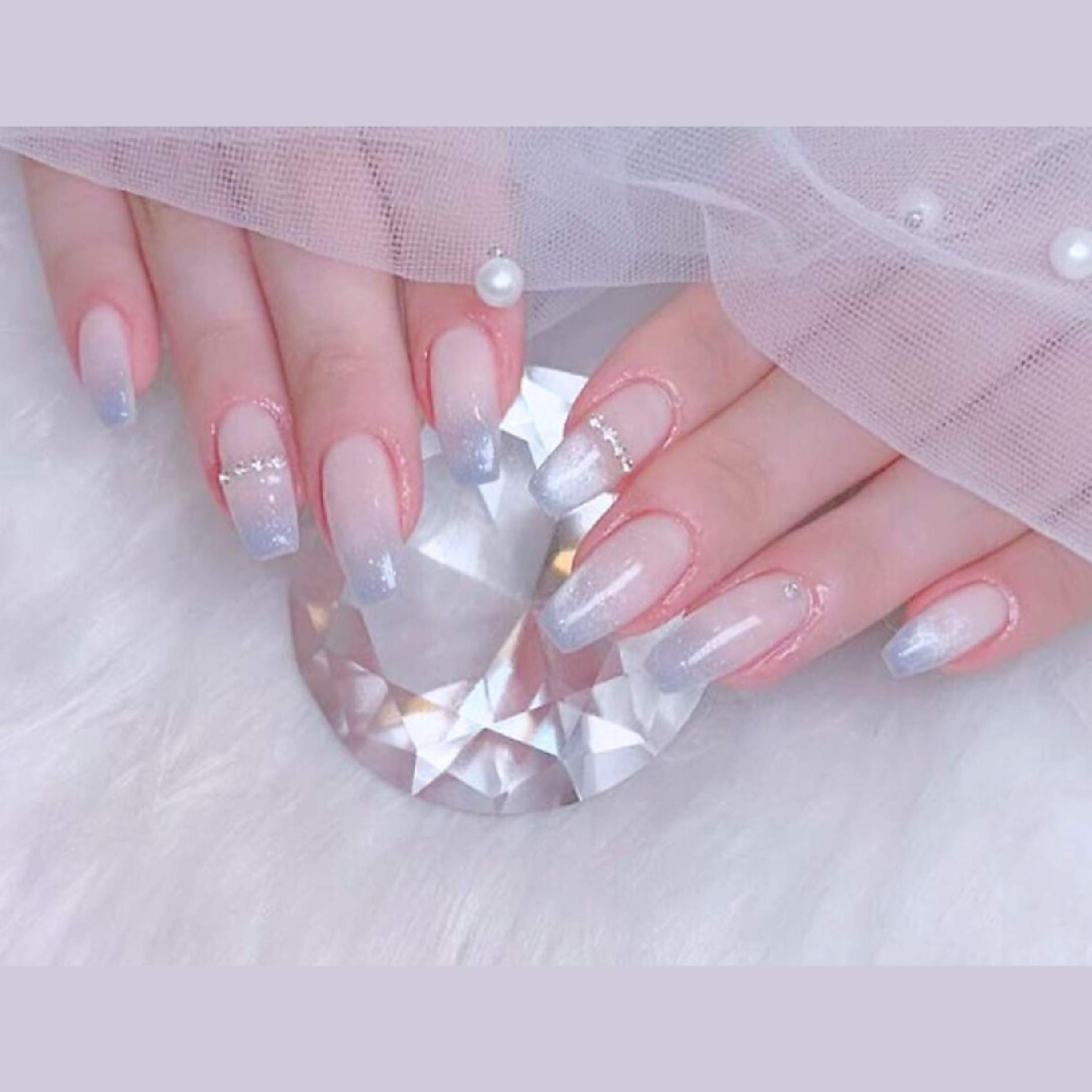 【ラメグラ】すっきりとした印象で、指先を美しく☆グラデーション