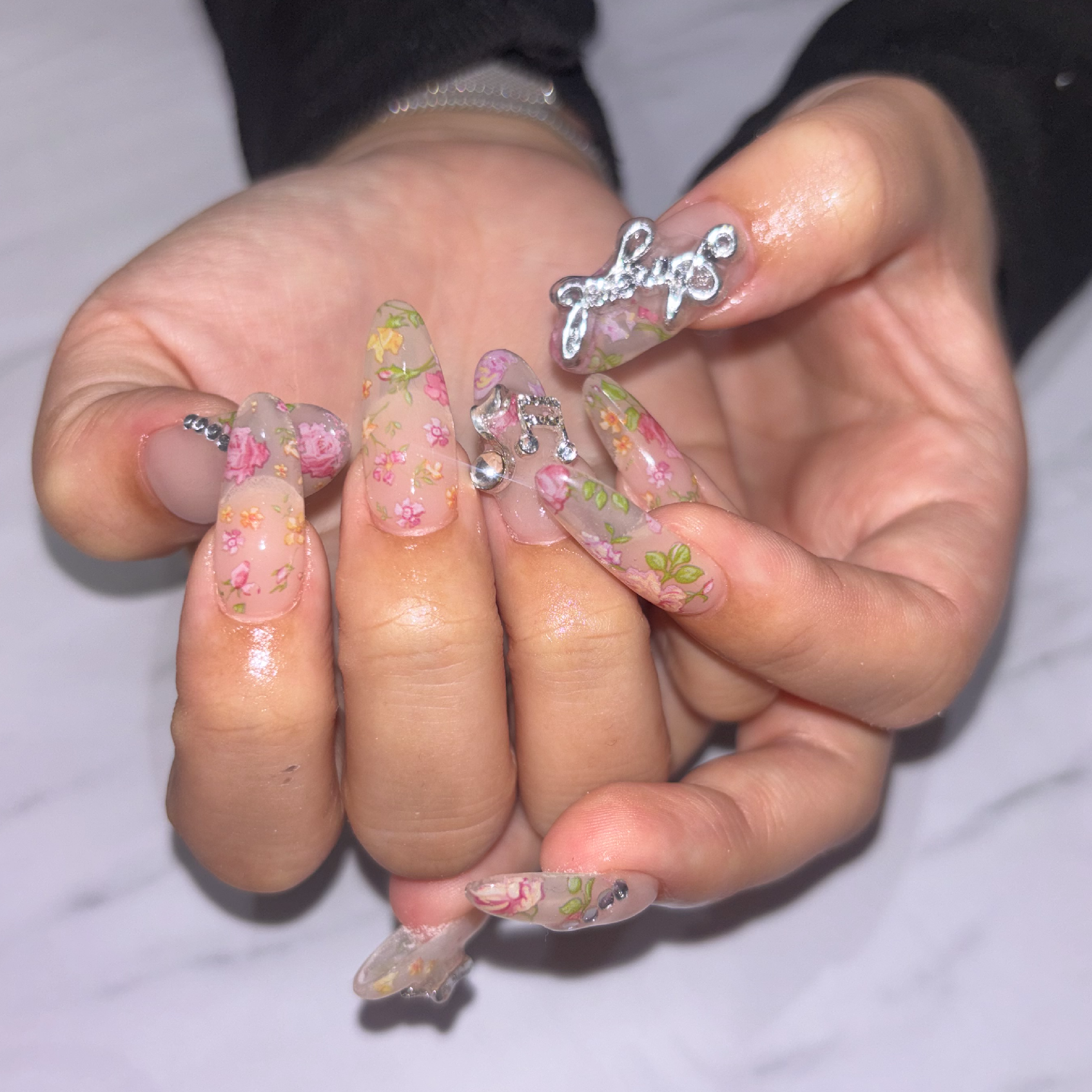 2hデザインネイル🎀