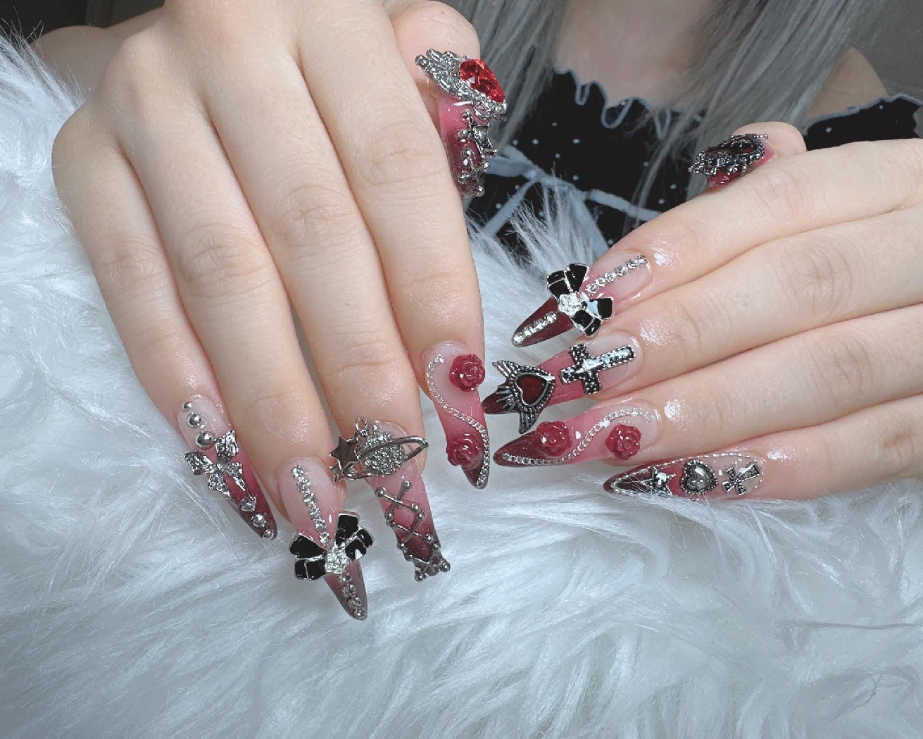 Hana rose nail