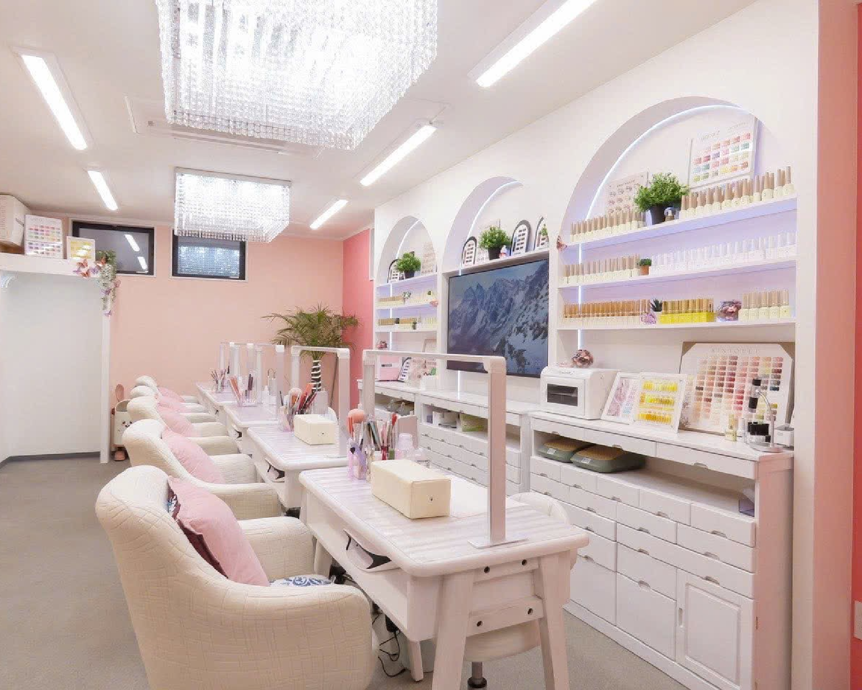 YURI NAIL 船橋店