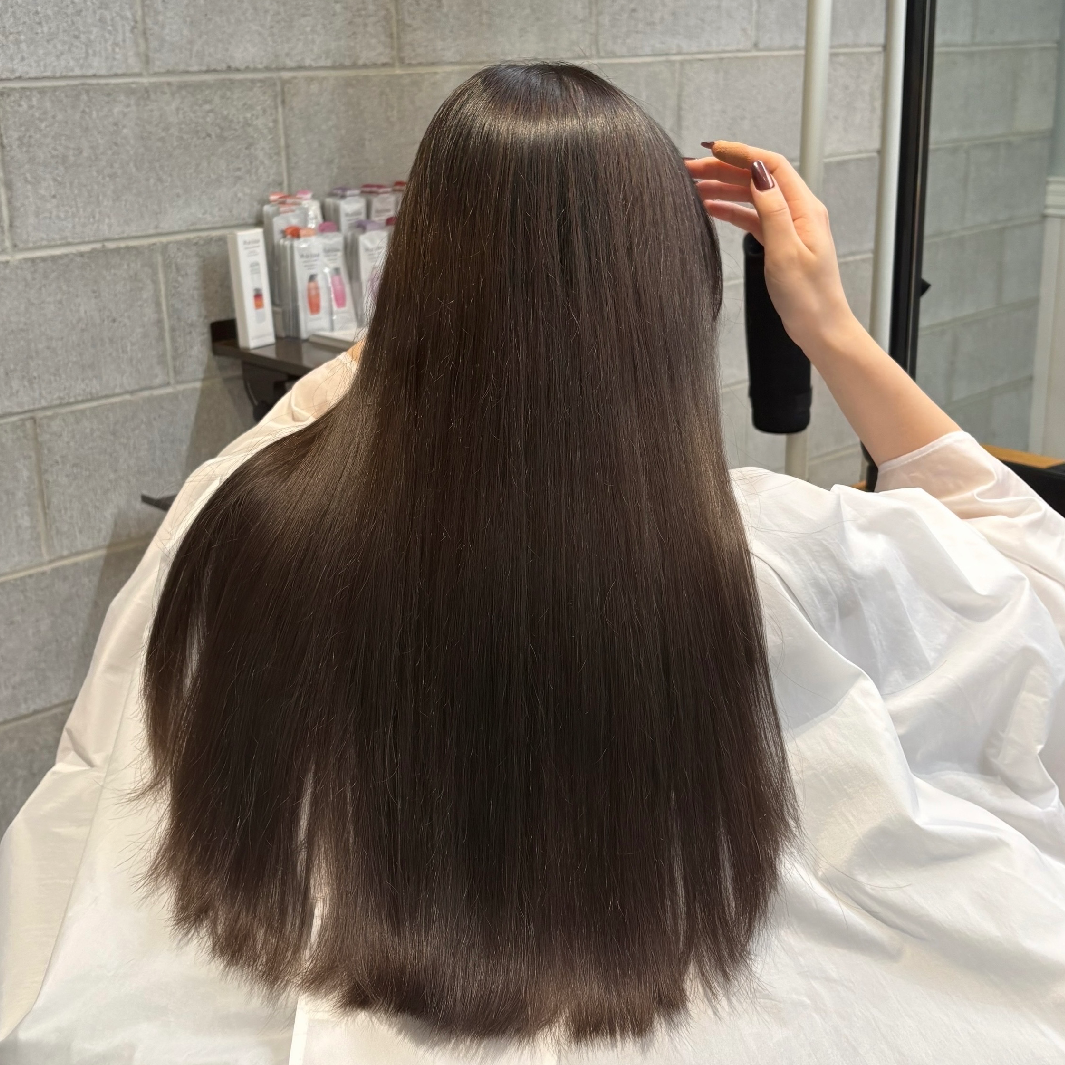 うる艶🪽カット＋髪質改善トリートメント（ヘアポテンツァ）